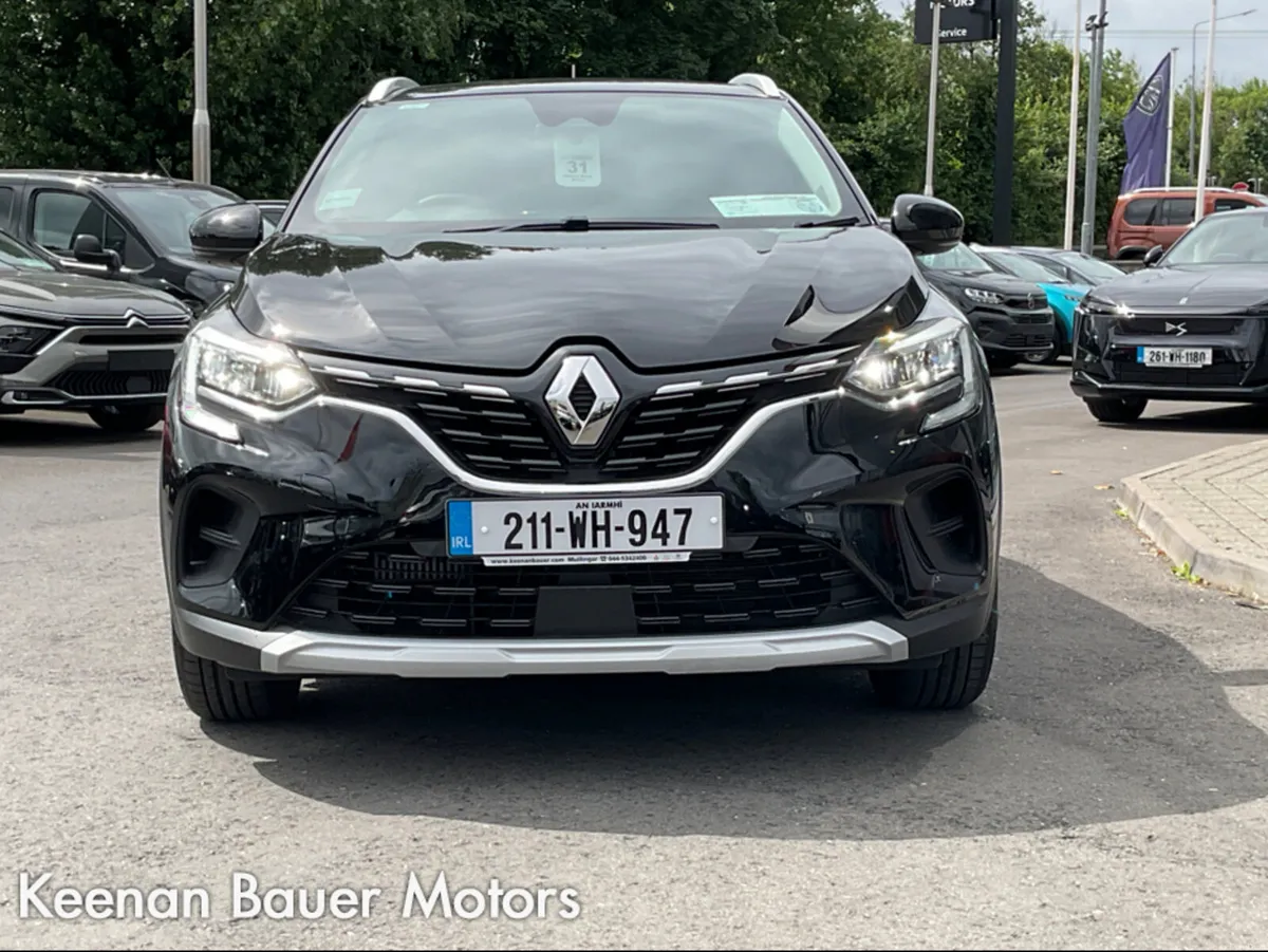Renault Captur ICONIC TCE 130 AUTO MY1 MY19 4DR A - Image 2