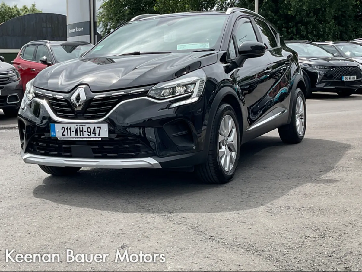 Renault Captur ICONIC TCE 130 AUTO MY1 MY19 4DR A - Image 3