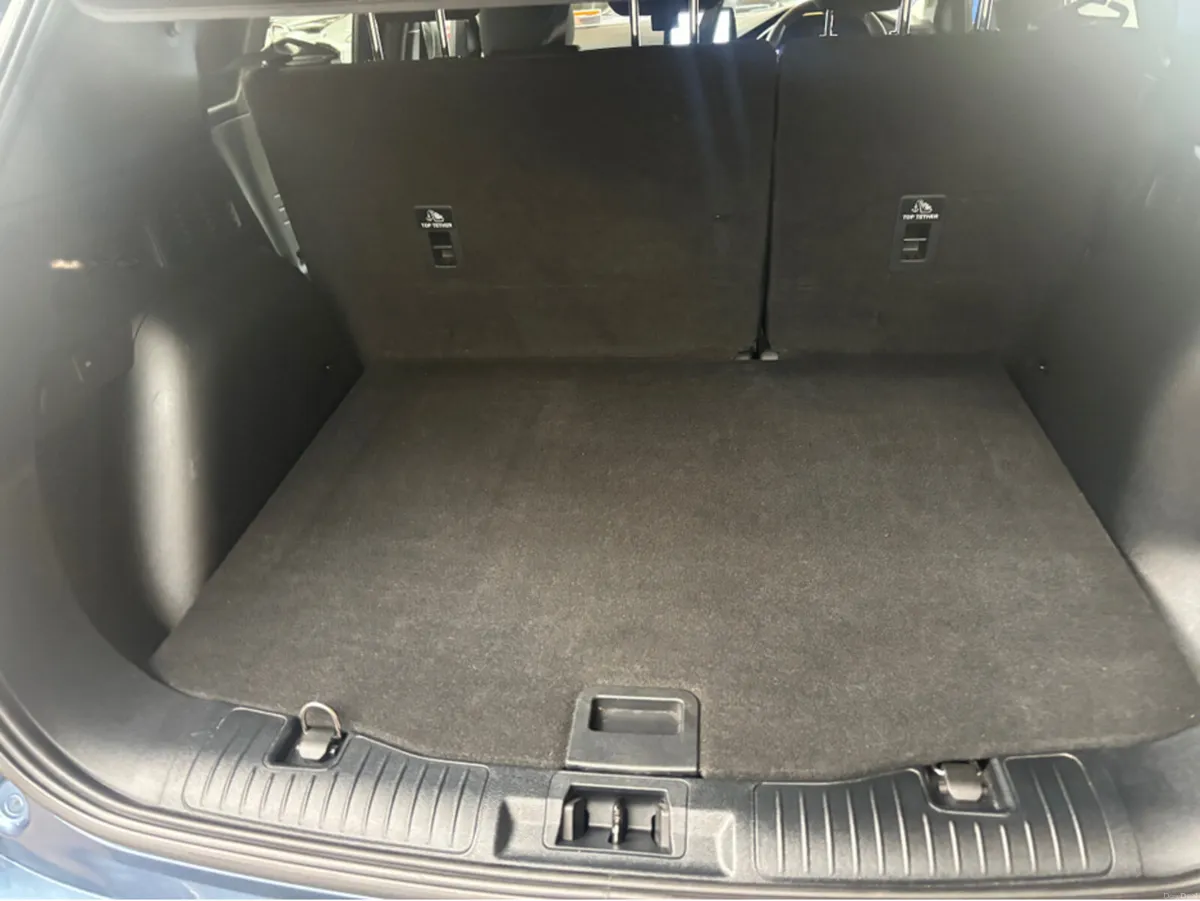Ford Kuga TITANIUM 2.5 PHEV 225 S6.2 CT 4DR - Image 4
