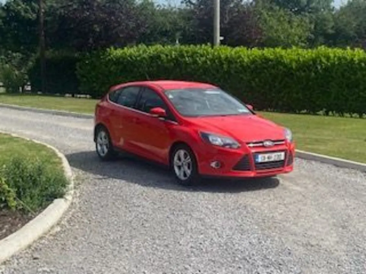 Ford Focus 2013 - Image 2