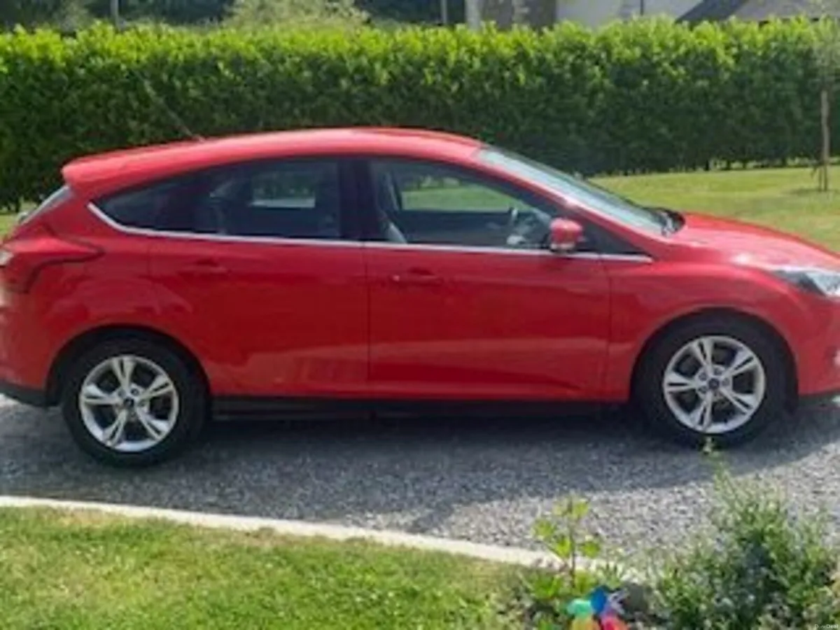 Ford Focus 2013 - Image 1