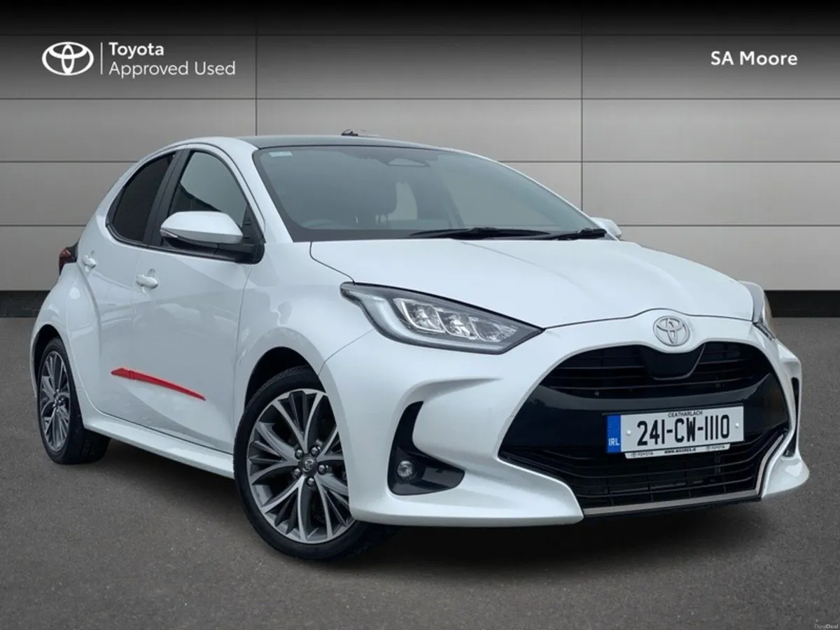 Toyota Yaris HYBRID PLATINUM - Image 1