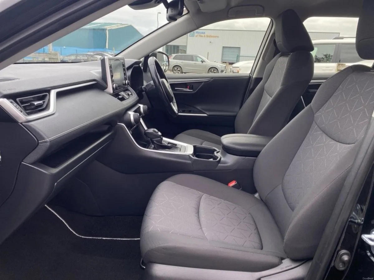 Toyota RAV4 HYBRID LUNA - Image 6