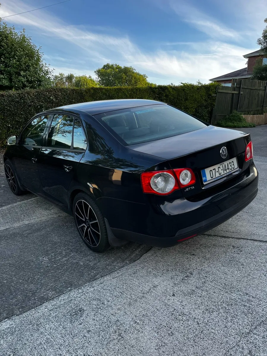 VW Jetta - Image 4