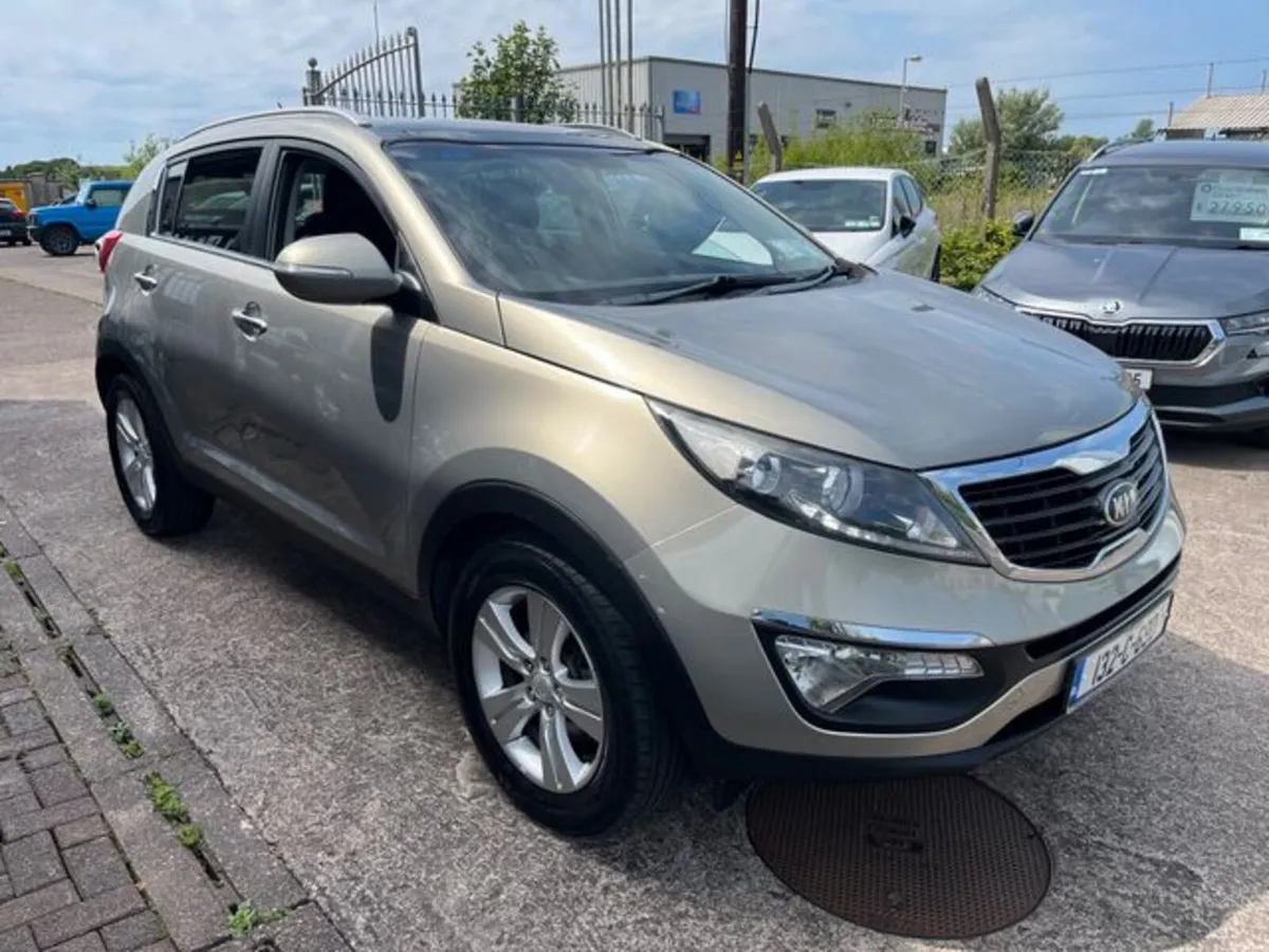 Kia Sportage 1.7 EXS 4DR - Image 2