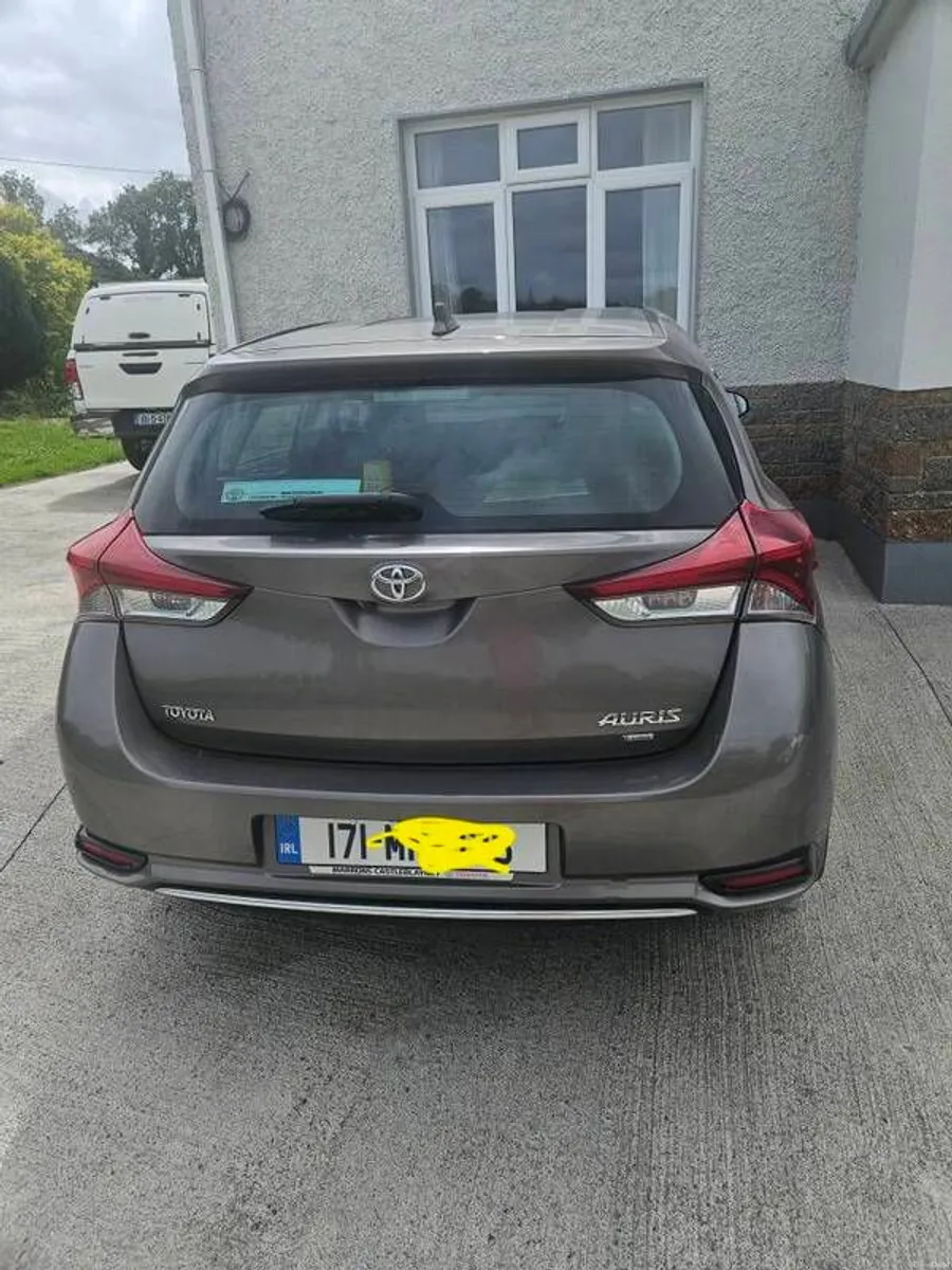 2017 Toyota Auris - Image 4