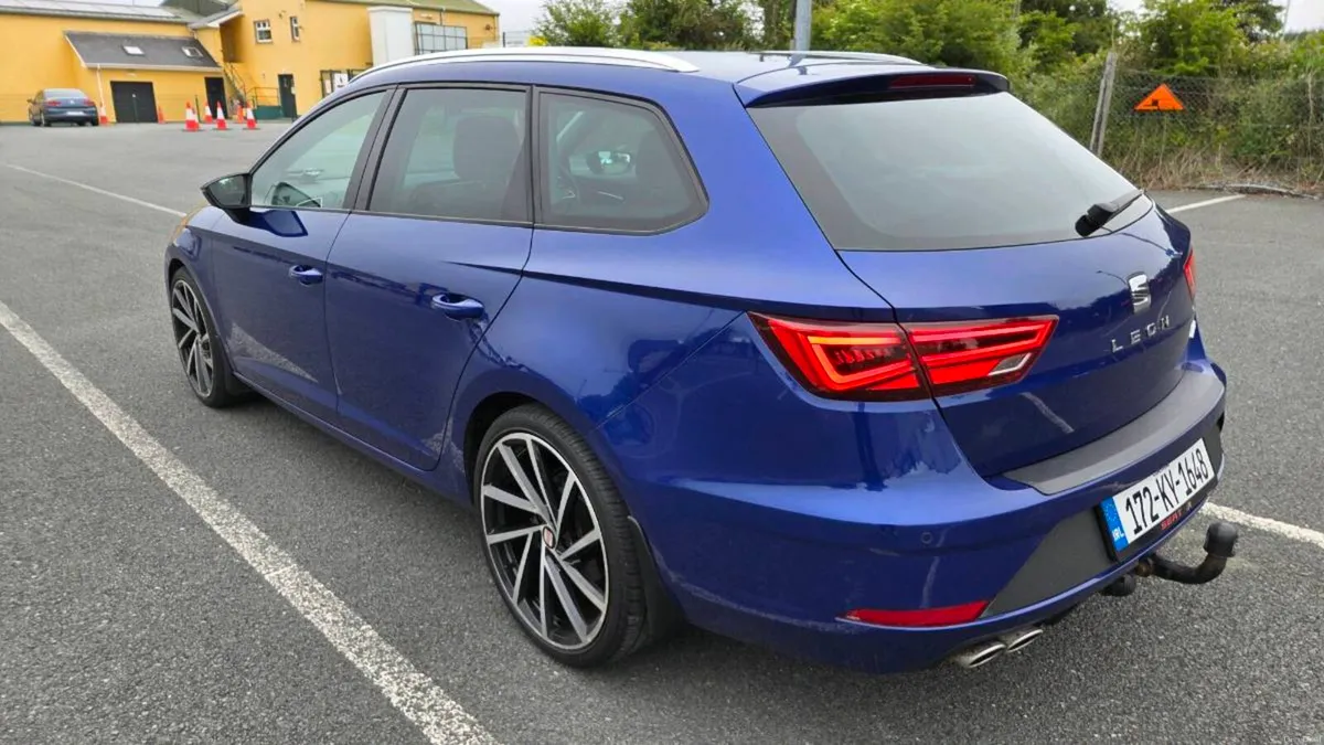 Seat Leon Sports Tourer FR184 - Image 3