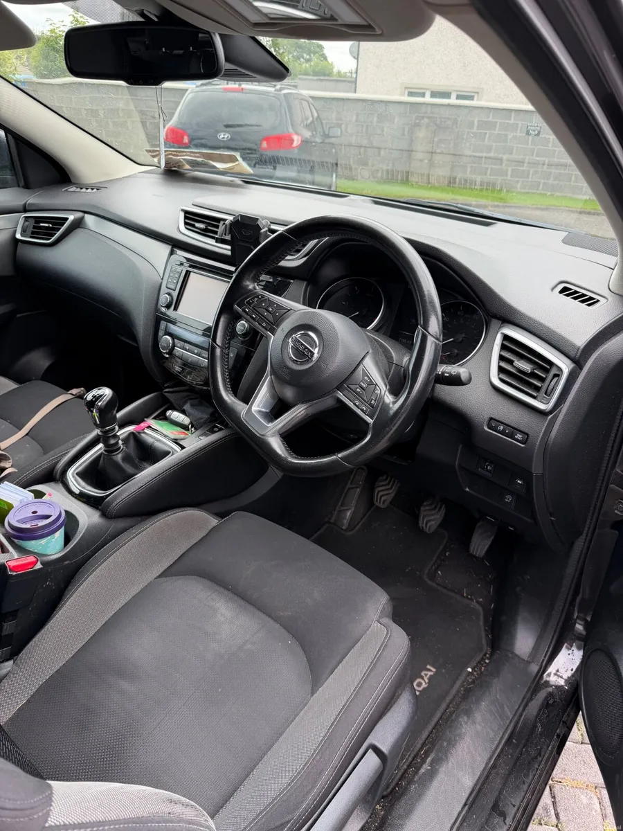 Nissan Qashqai 2018 Connecta - Image 2