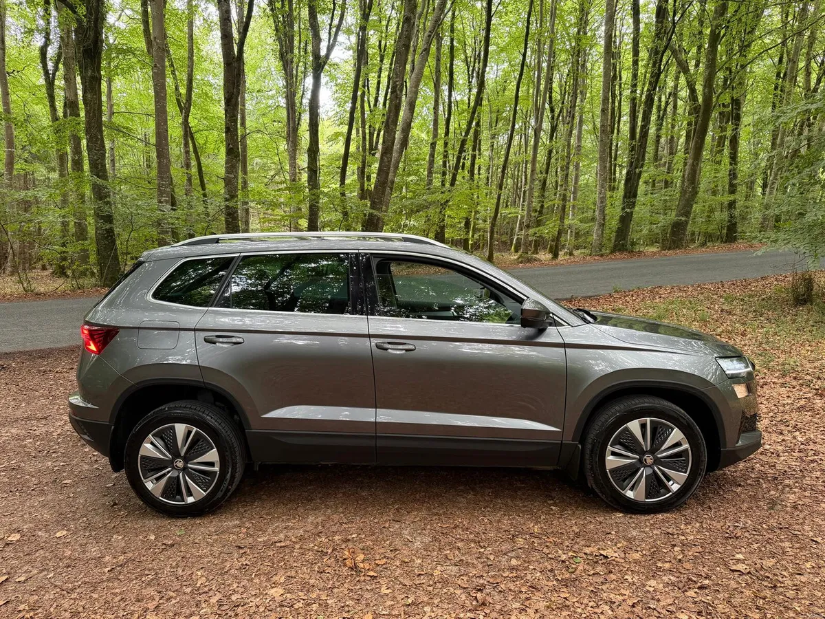 221 SKODA KAROQ  2.0 TDI AMBIENTE 6 SPEED - Image 5