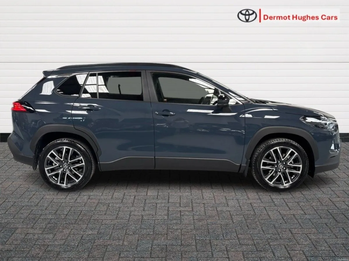 Toyota Corolla Cross SOL 1.8 HYBRID AUTO - Image 3