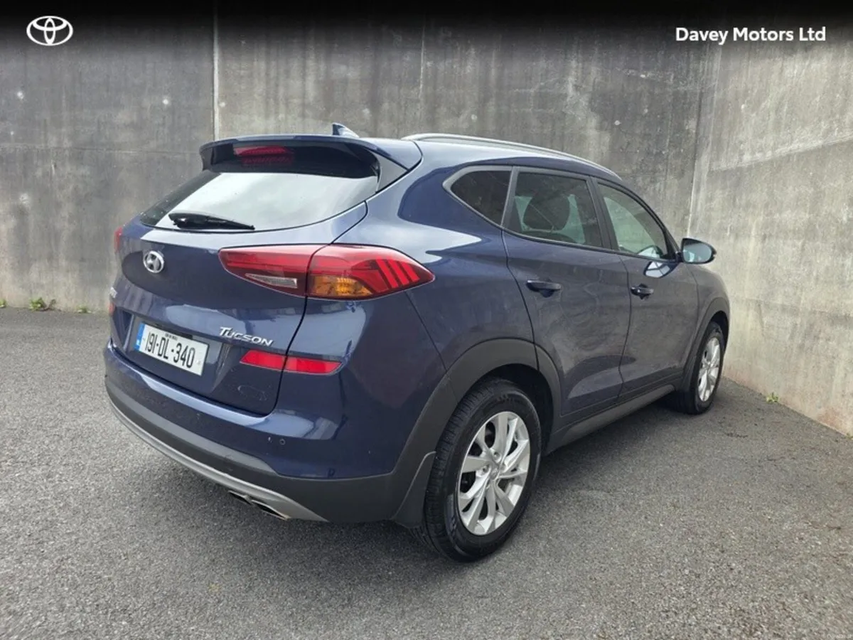 Hyundai Tucson IX35 EXECUTIVE 5DR - Image 2