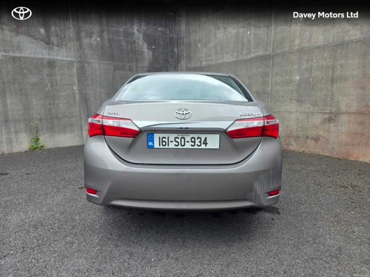 Toyota Corolla COROLLA 1.4 D-4D LUNA - Image 4