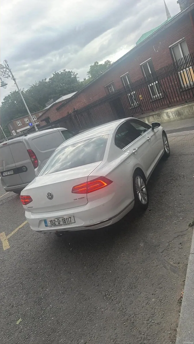 Volkswagen Passat hiline - Image 3