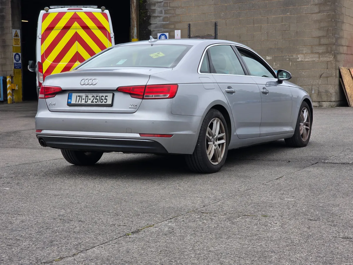 Audi A4 2.0 TDI  Tronic SE Ultra - Image 3