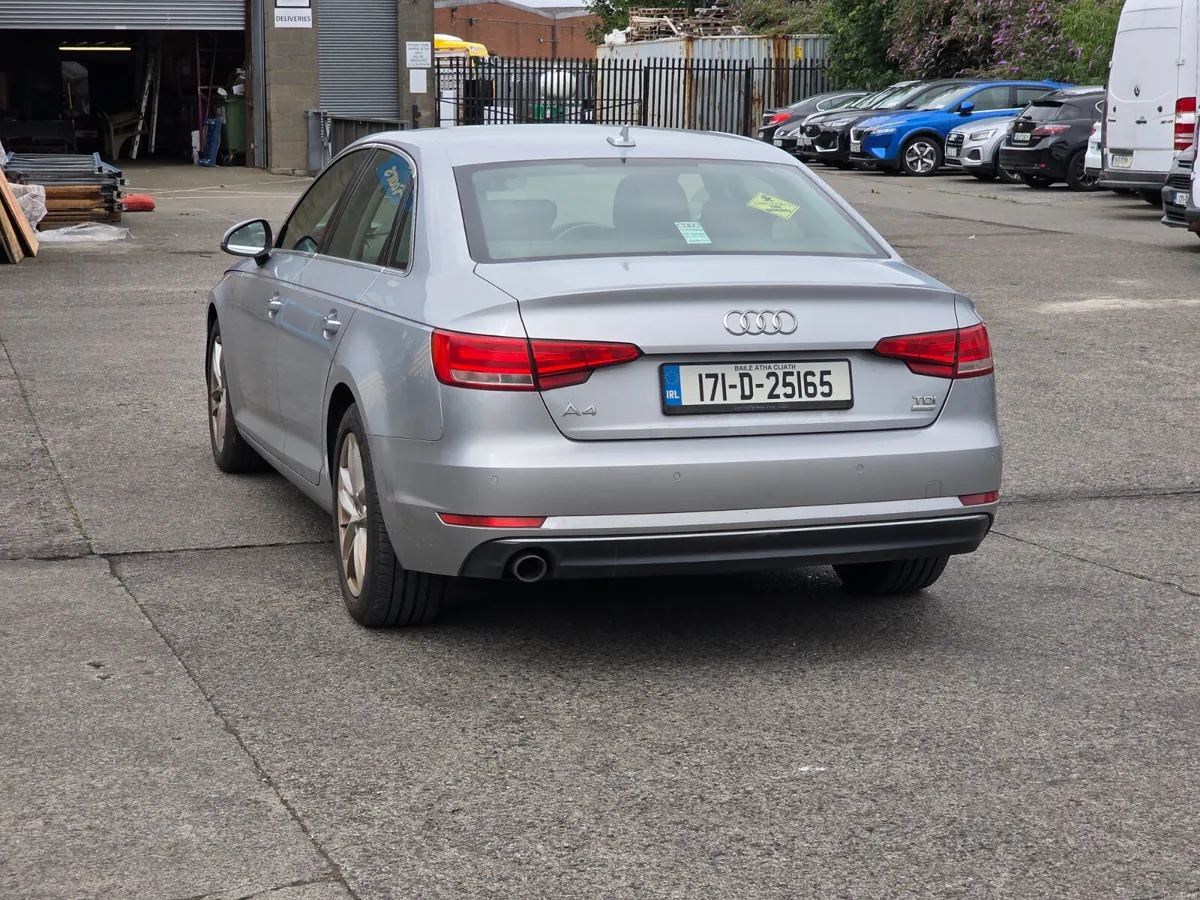 Audi A4 2.0 TDI  Tronic SE Ultra - Image 4