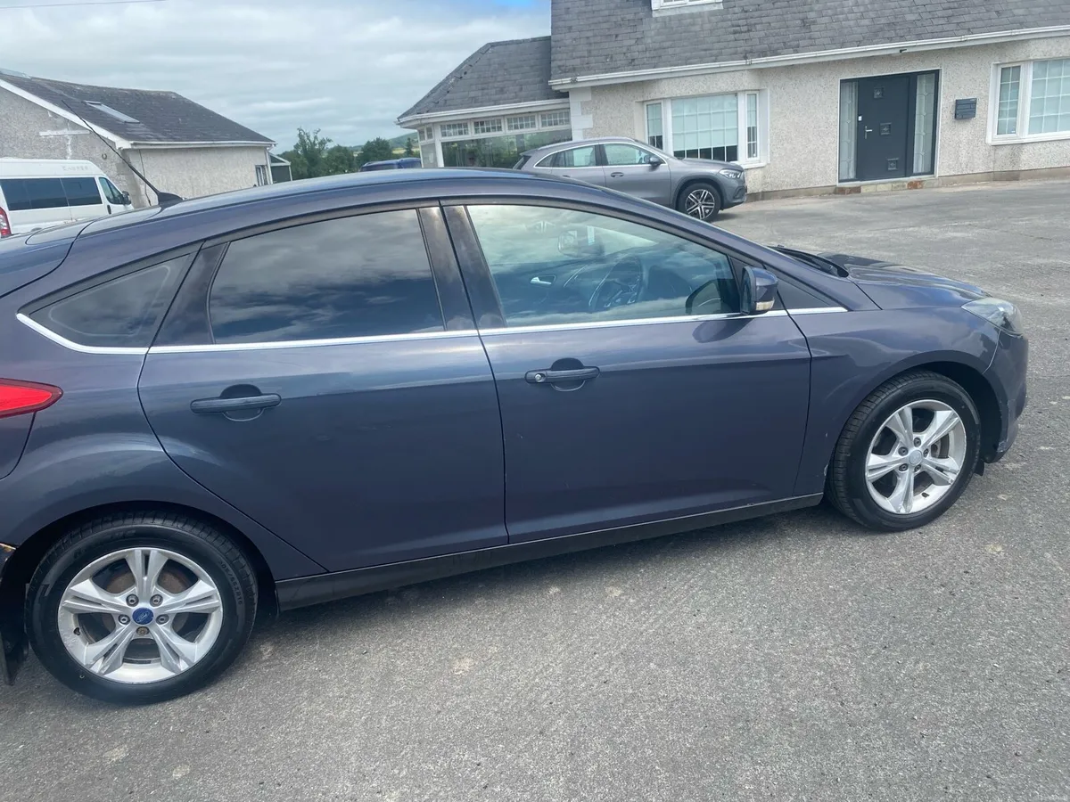 Car - Image 2