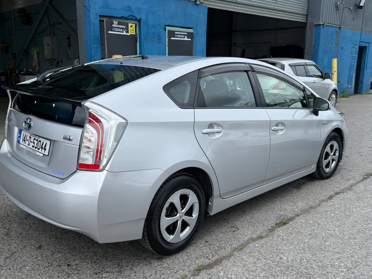 2014 Toyota Prius Hybrid Automatic - Image 4