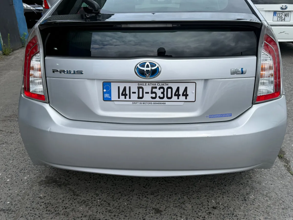 2014 Toyota Prius Hybrid Automatic - Image 5