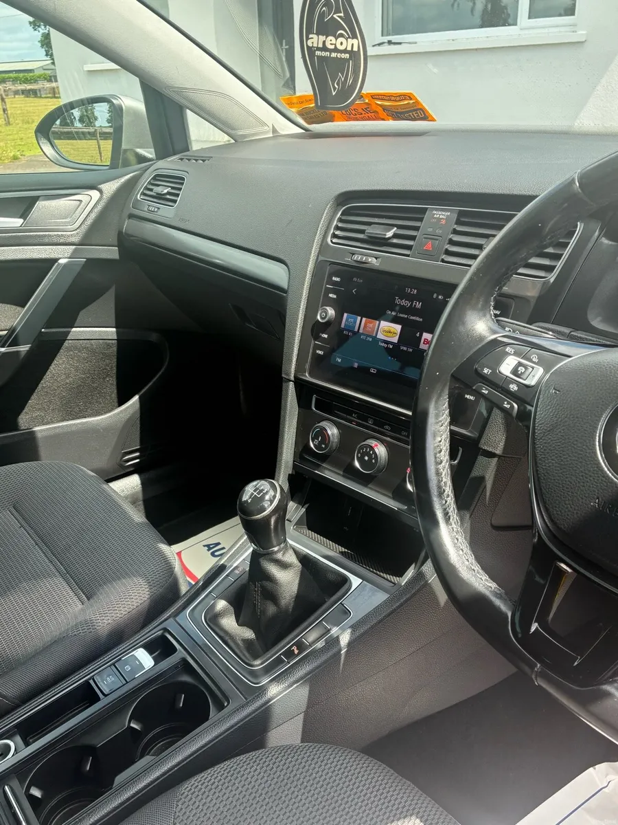 191 VW Golf 1.6 TDI Match - Image 4