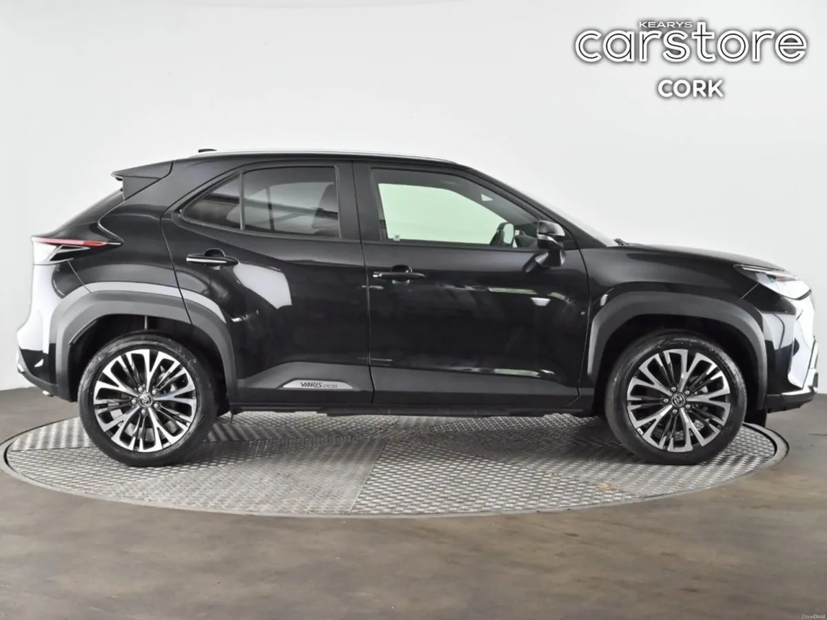 Toyota Yaris Cross 1.5 Hybrid CVT Luna - Image 2