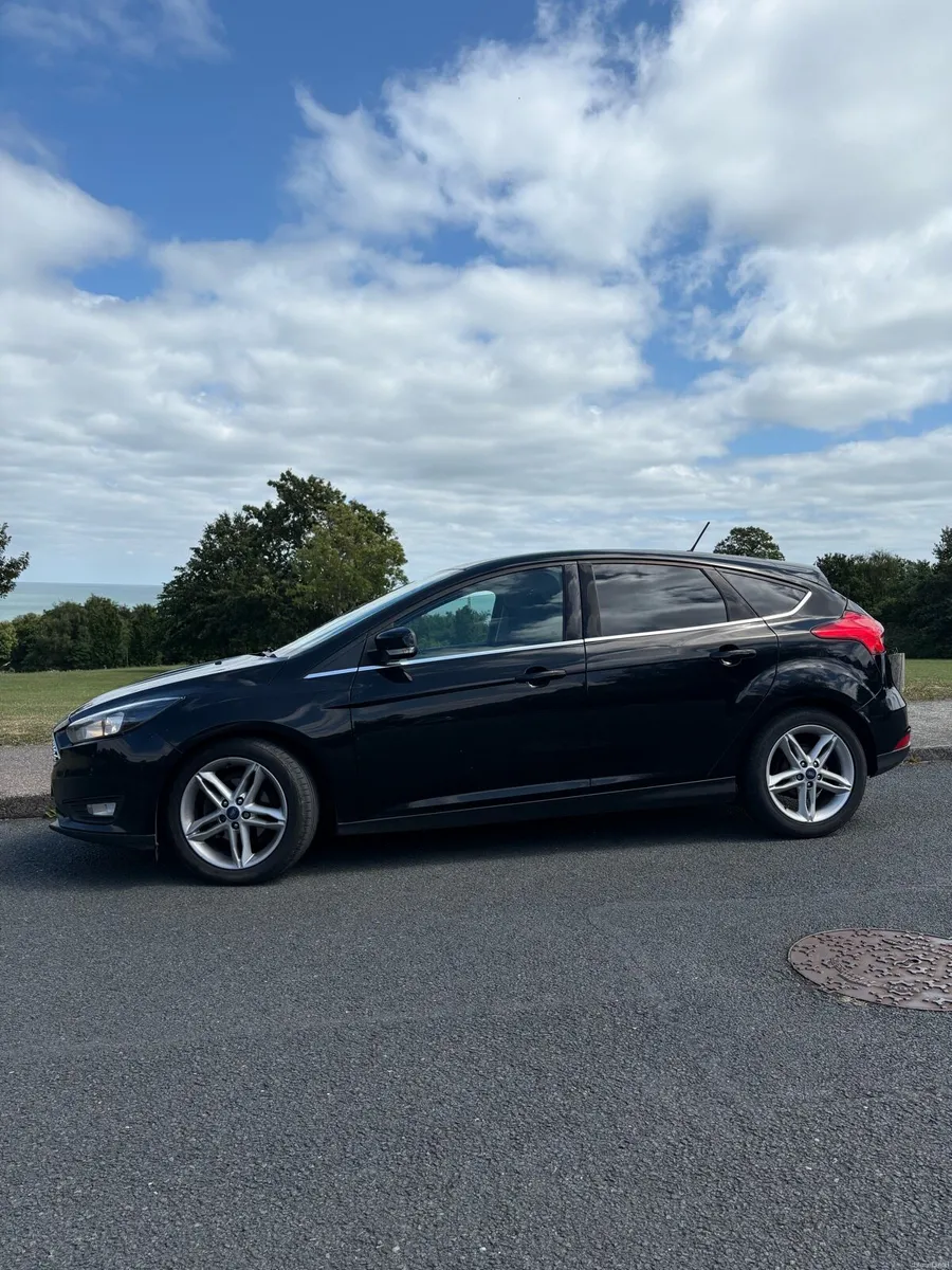 Ford Focus 2 year NCT, Service, Apple CarPlay - Image 2