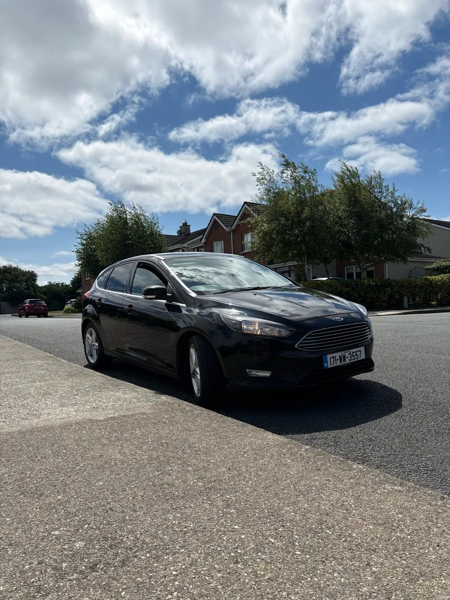 Ford Focus 2 year NCT, Service, Apple CarPlay - Image 4