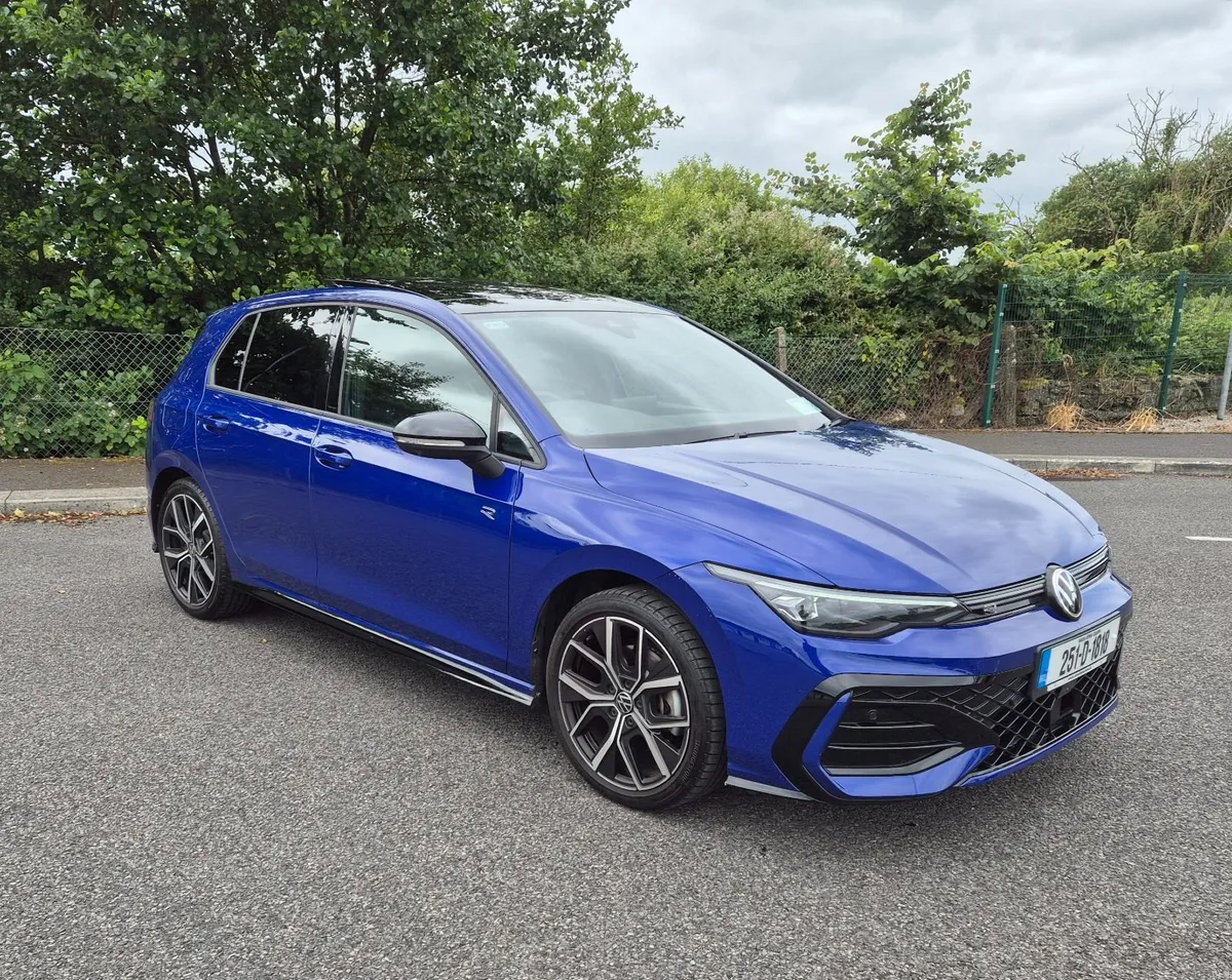 2025 VW Golf R-Line 1.5 eTSI 150HP DSG - HIGH SPEC - Image 3