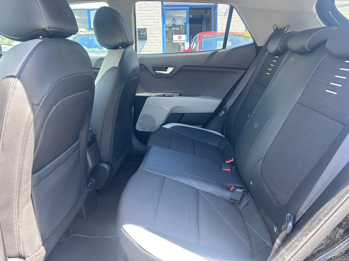 2018 KIA STONIC 1.4 PETROL K3 VERY LOW KMS - Image 6
