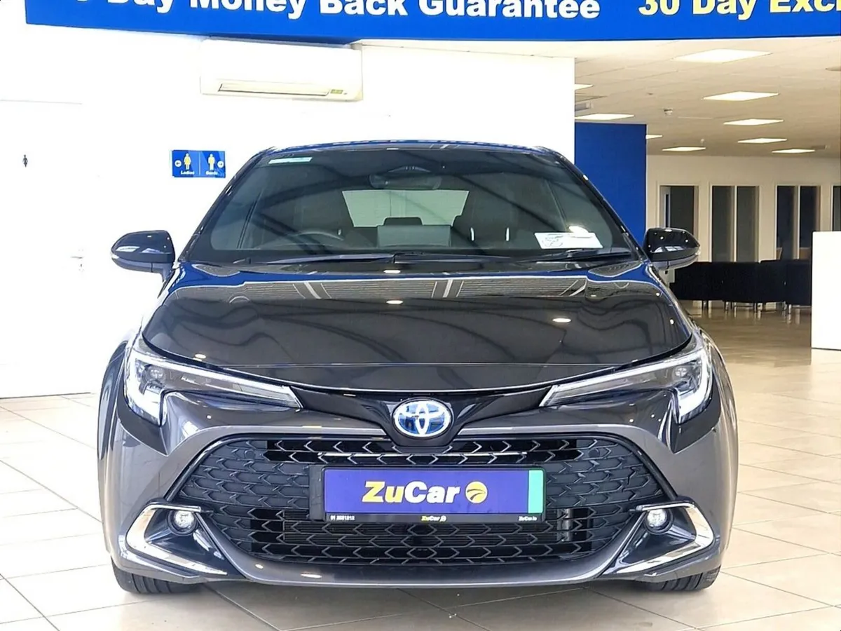 Toyota Corolla 1.8 Hybrid Luna Sport Hatchback - Image 2