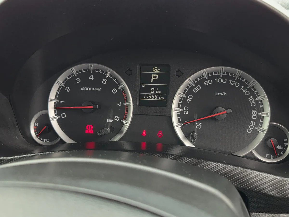 SUZUKI SWIFT AUTO LOW KMS - Image 5