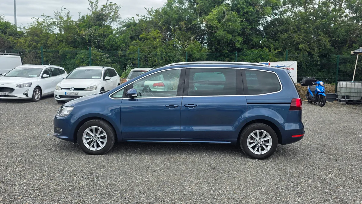 2017 Volkswagen Sharan 7 seater Auto - Image 4