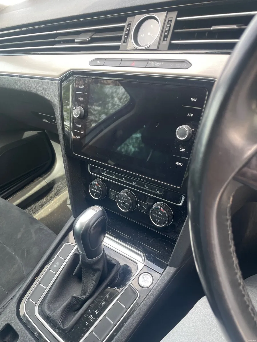 2018 Vw Passat - Image 2