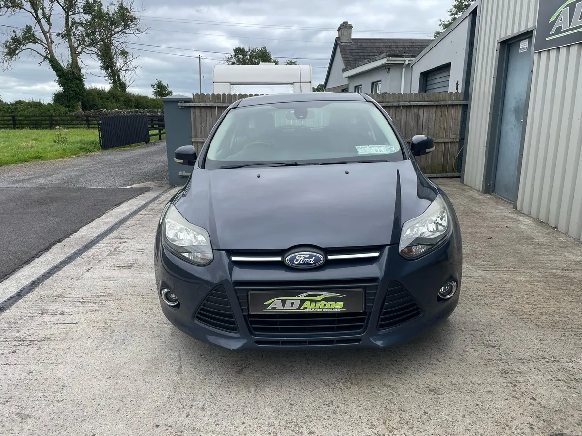 Ford Focus LOW MILEAGE - Image 3