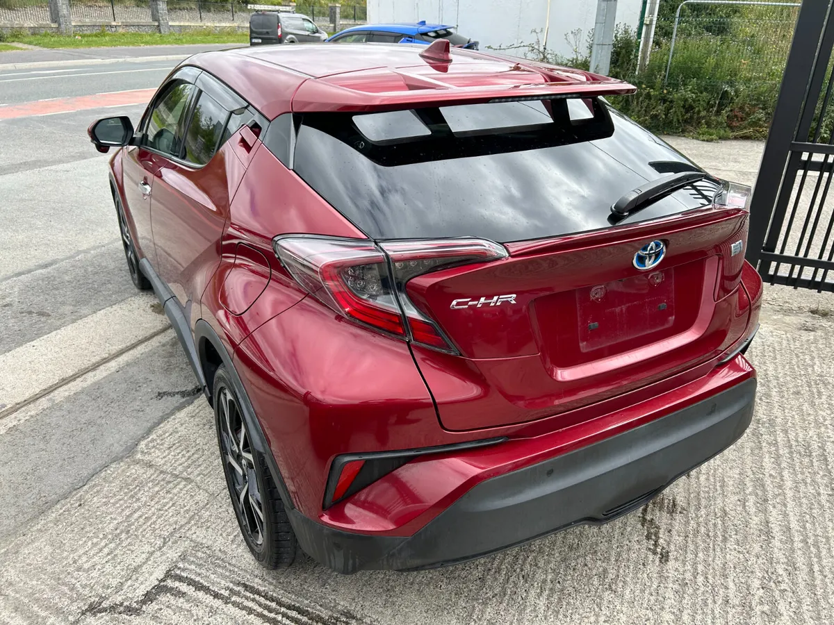 TOYOTA CHR 2018, 1.8 HYBRID AUTO LOW KM HIGH SPEC - Image 3