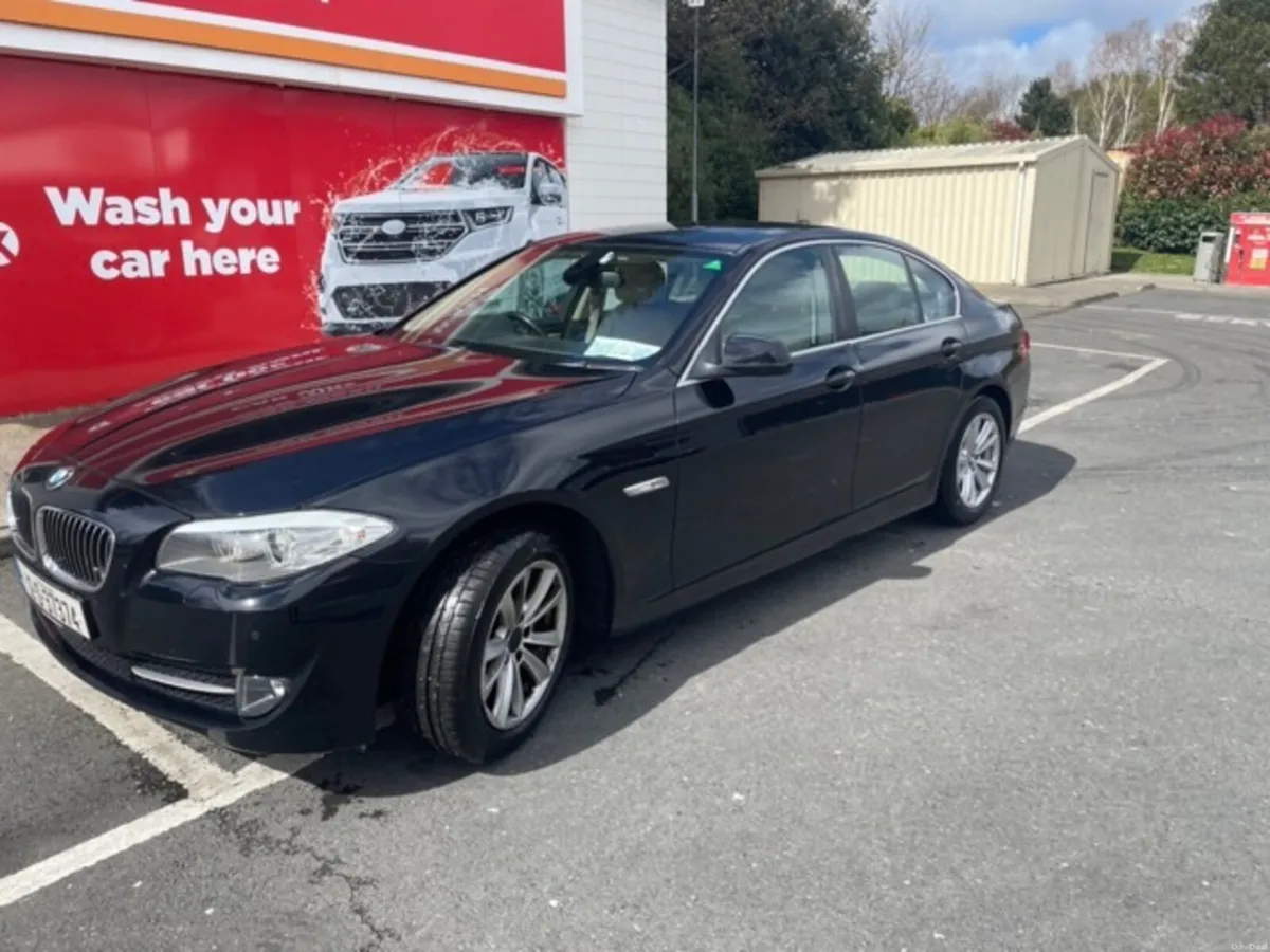 BMW 5-Series 2012 - Image 4