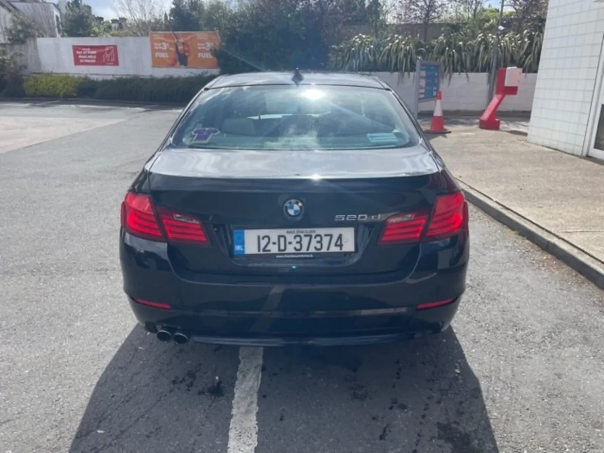 BMW 5-Series 2012 - Image 6