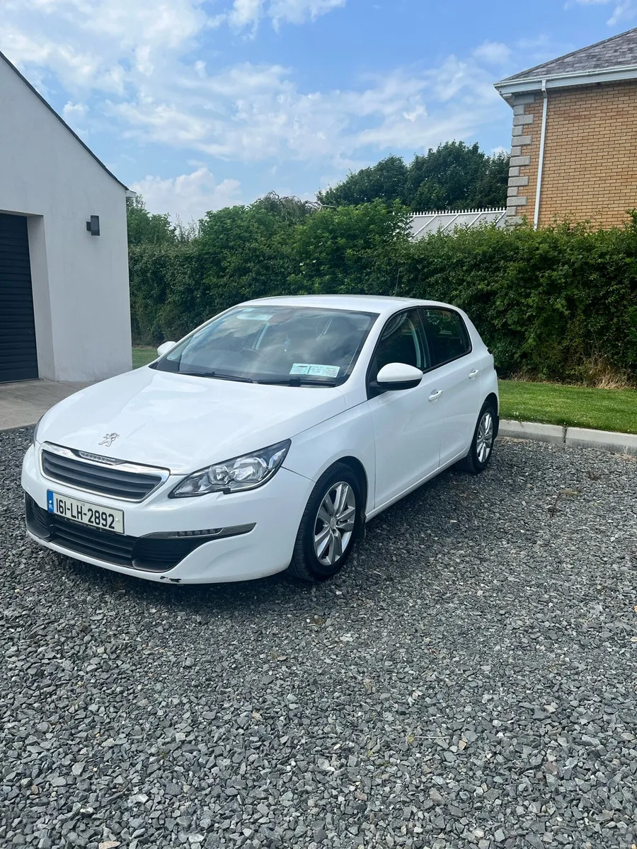 Peugeot 308 - Active - Image 2