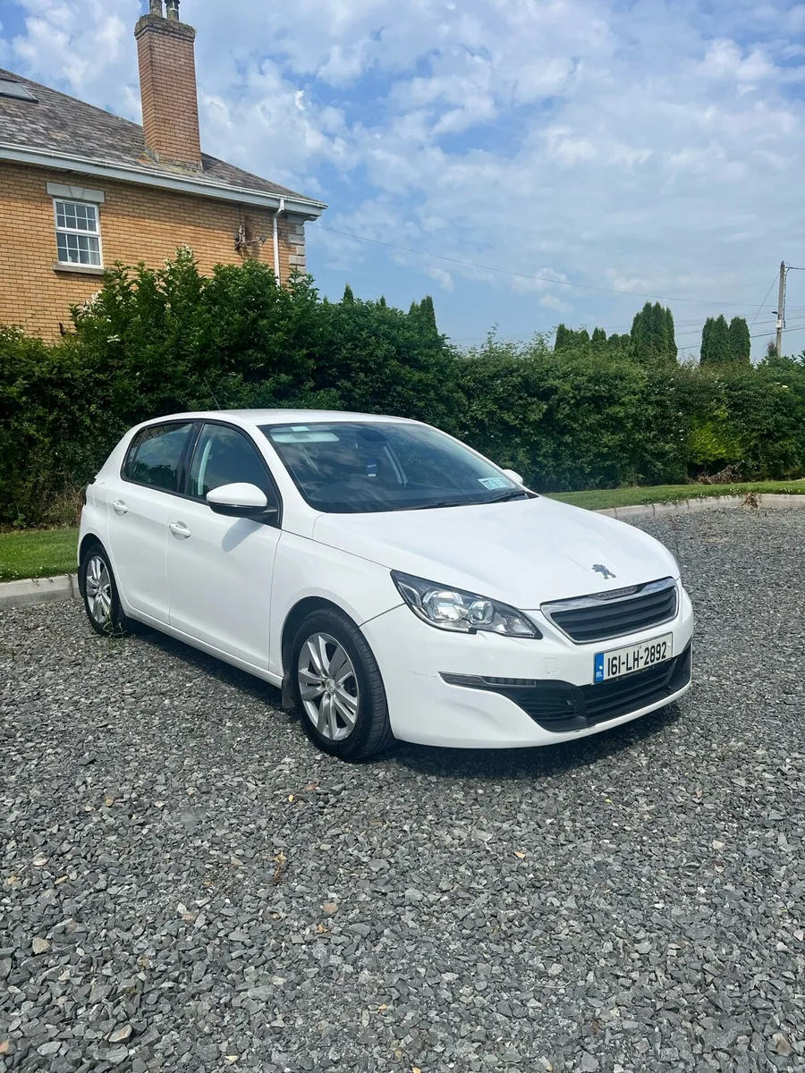 Peugeot 308 - Active - Image 1