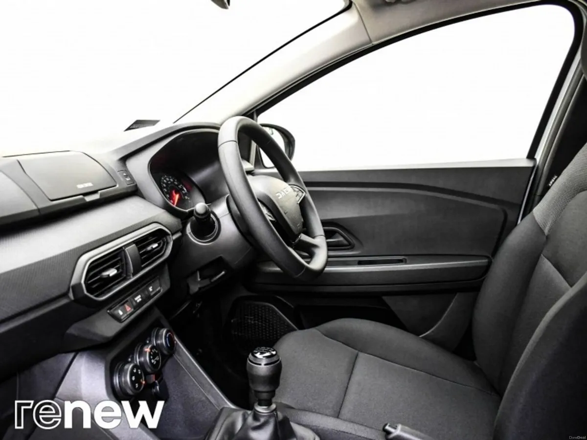 Dacia Sandero SCe 65 Essential - Image 5