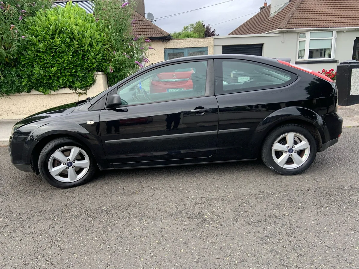 Ford focus 1.4 very low miles bran new nct - Image 1
