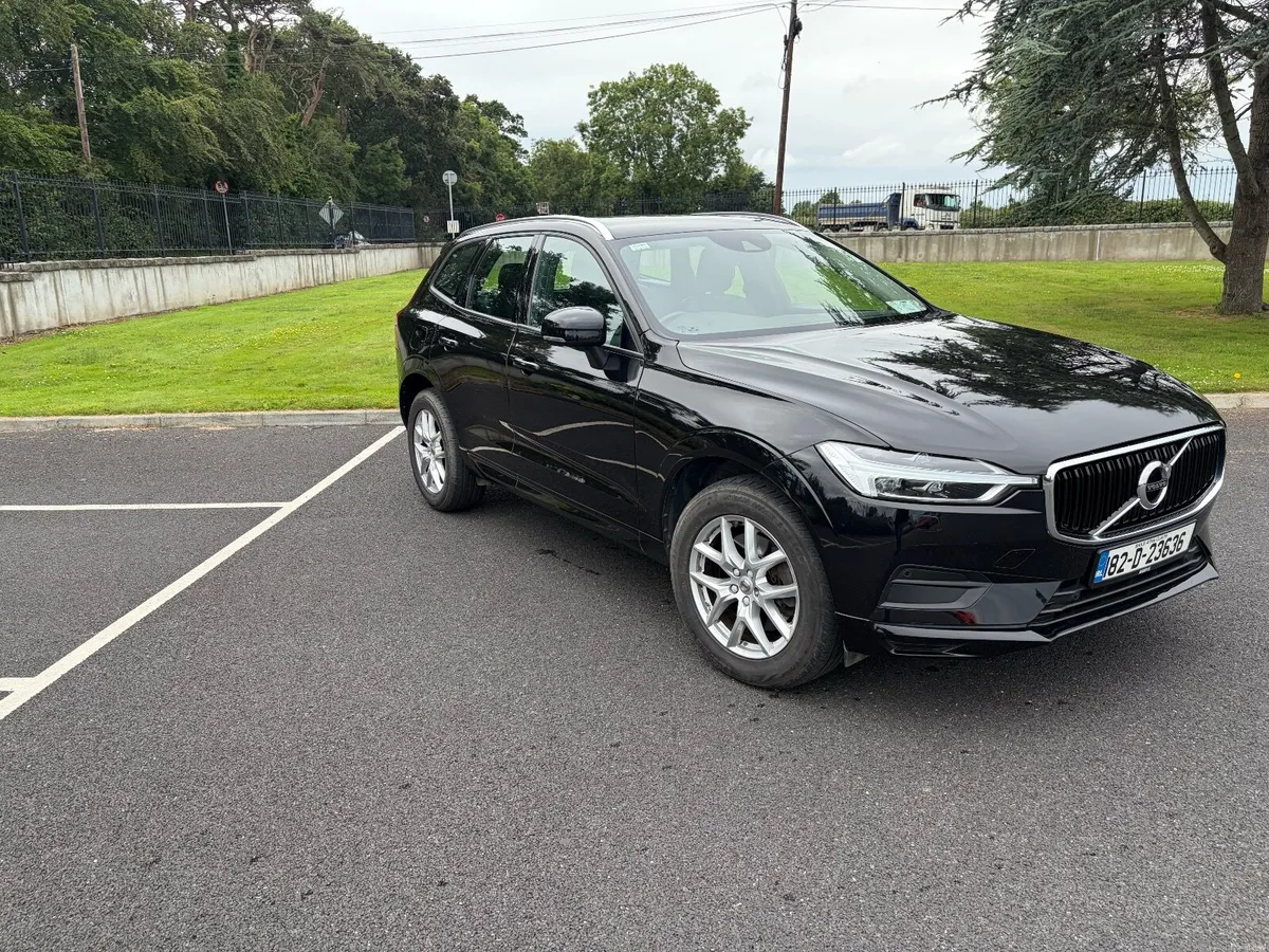Volvo XC60 2.0 D4 AWD MOMENTUM **FULL LEATHER** - Image 1
