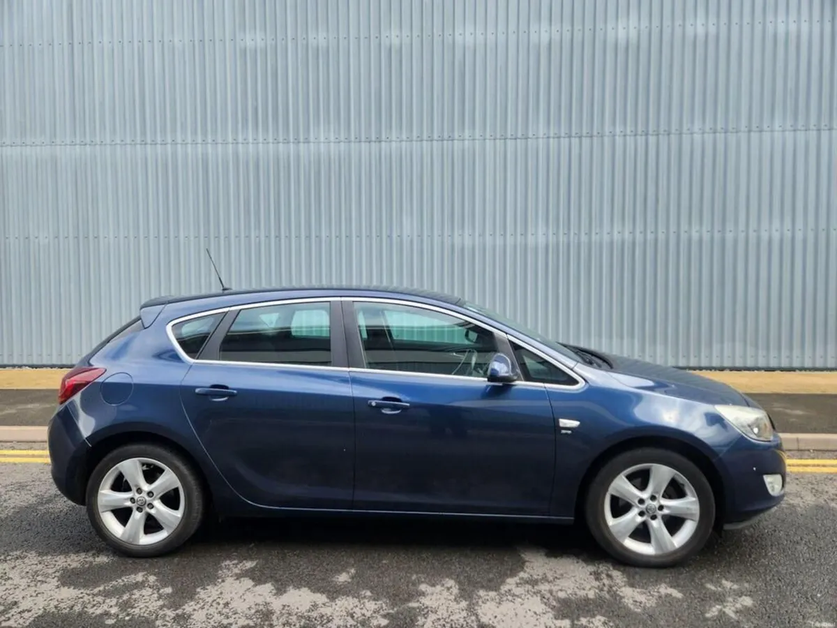 OPEL ASTRA -DIESEL - NEW NCT, TAXED - Image 2