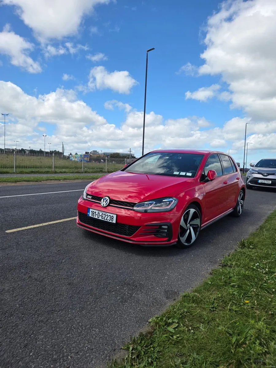 Volkswagen Golf GTI   2018 - Image 1