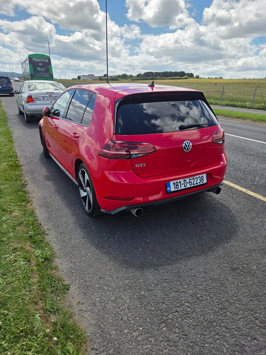 Volkswagen Golf GTI   2018 - Image 3
