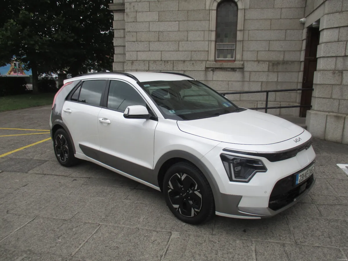 2023 KIA E-NIRO K4 - Image 1