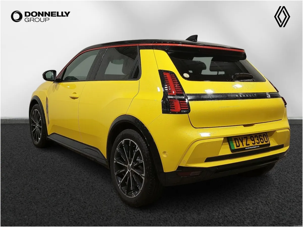 Renault 5 E-Tech Hatchback Iconic Five - Image 2