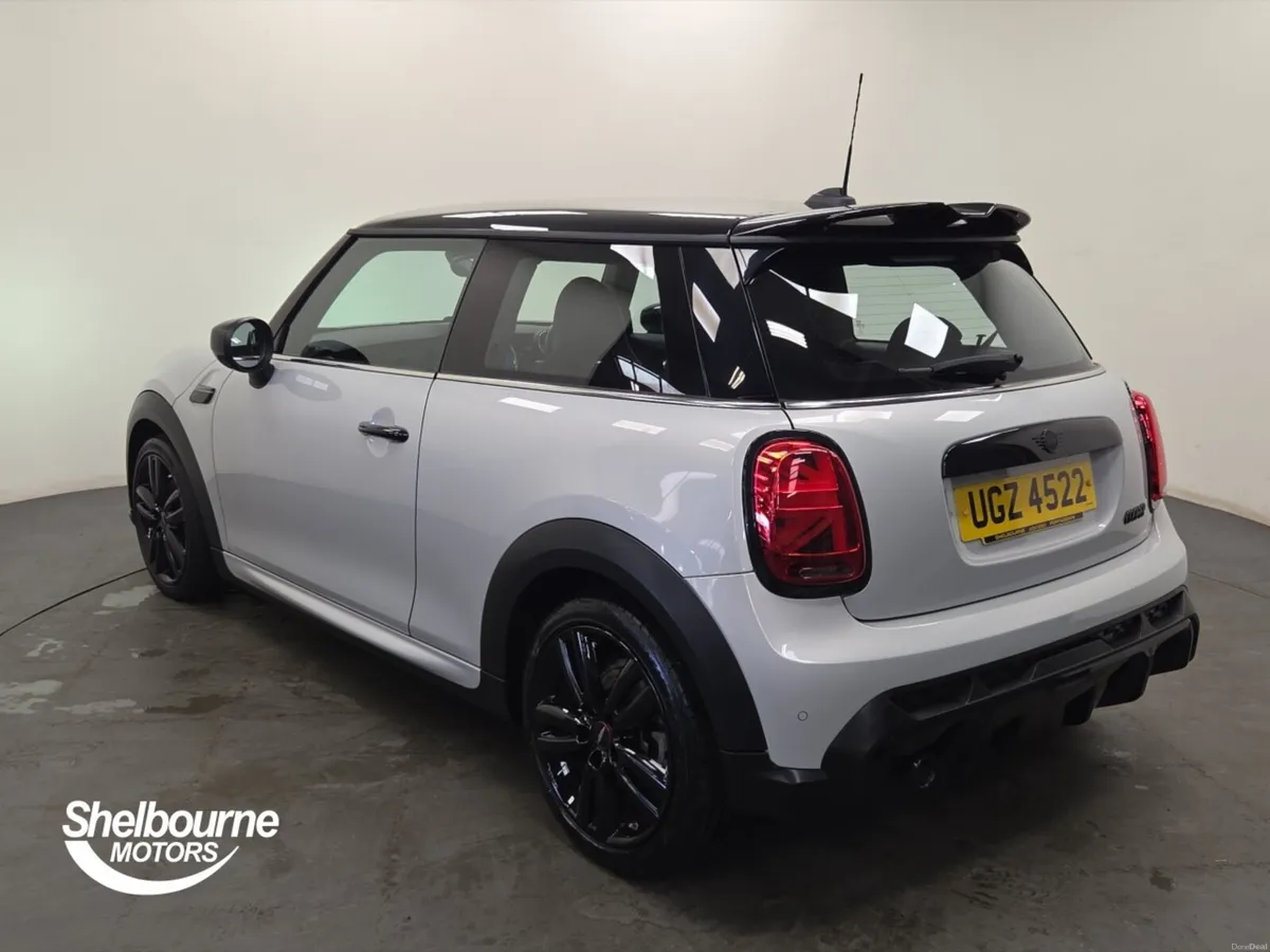 MINI Hatch COOPER SPORT - Image 2