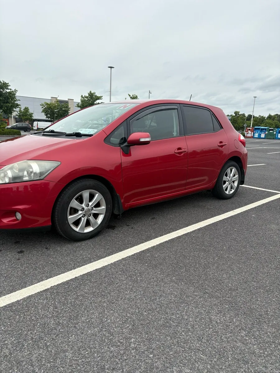 2011 Toyota Auris 1.4 D-4D New NCT - Image 2