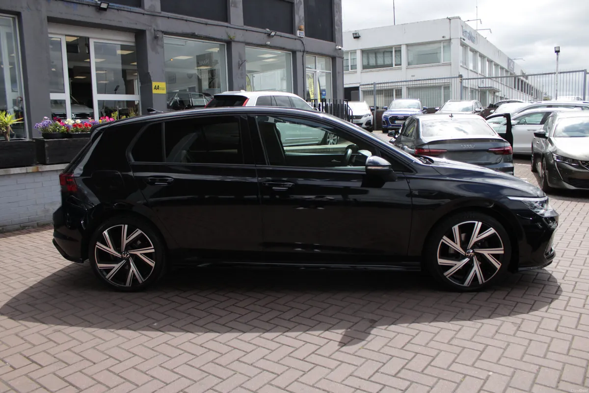 2024 VOLKSWAGEN GOLF 2.0TDI 150BHP R-LINE 5DR - Image 3