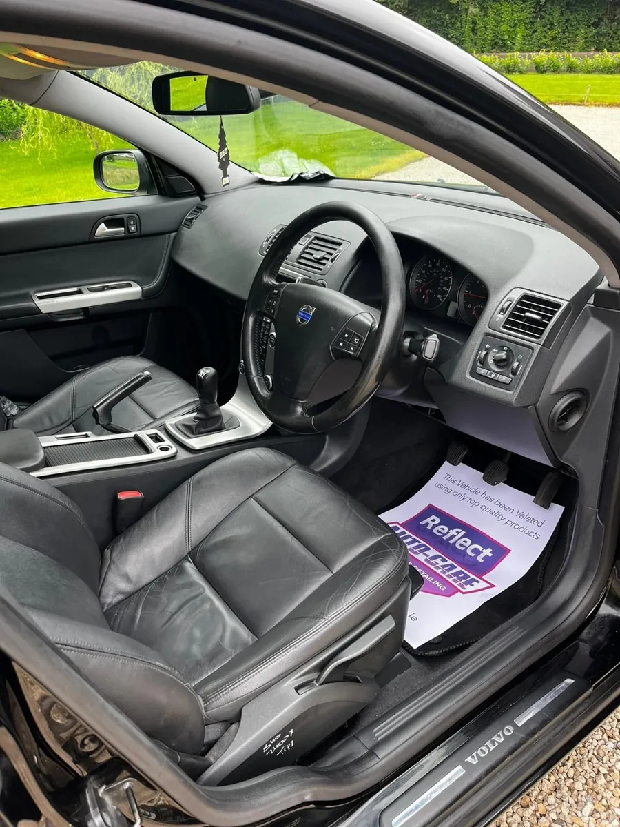 Volvo S40 2008 - Image 2